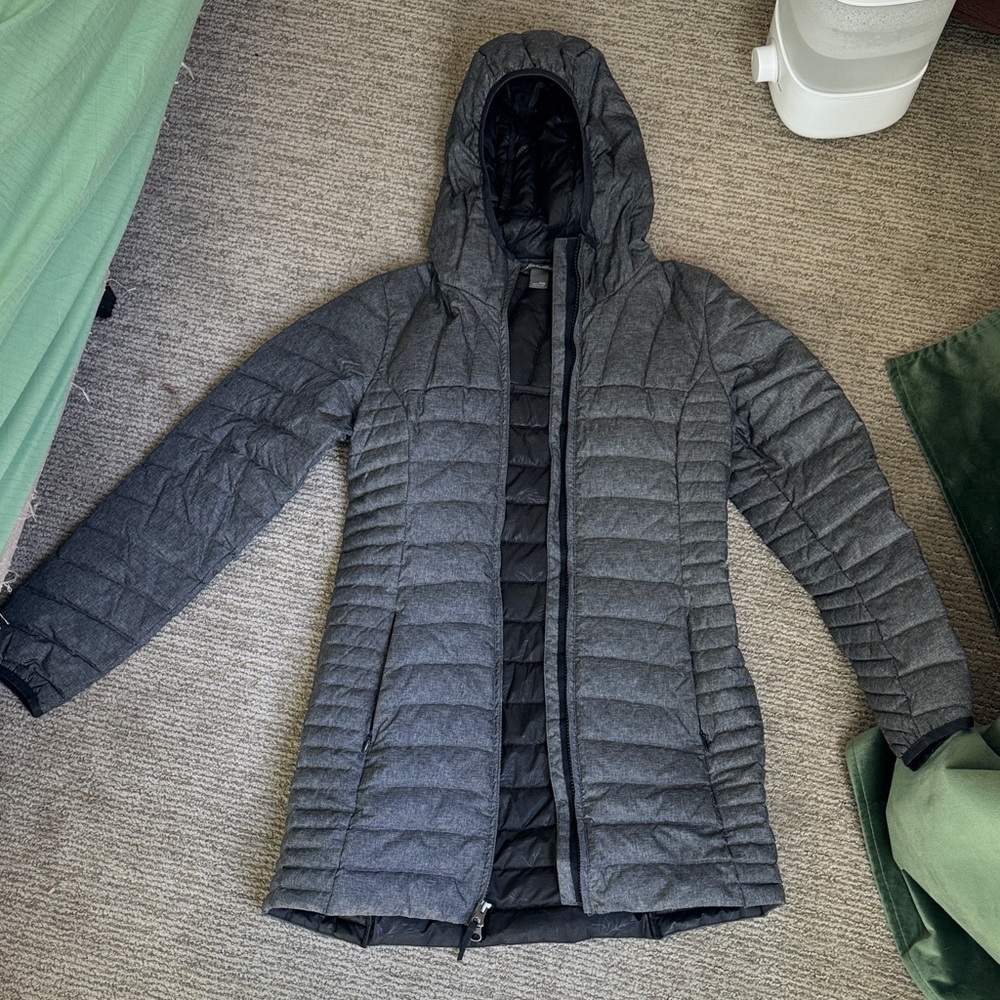 Eddie Bauer Women's Gray Hooded Puffer Jacket